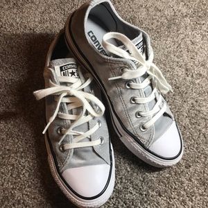 Women’s 5.5 Velvet Converse Light Gray